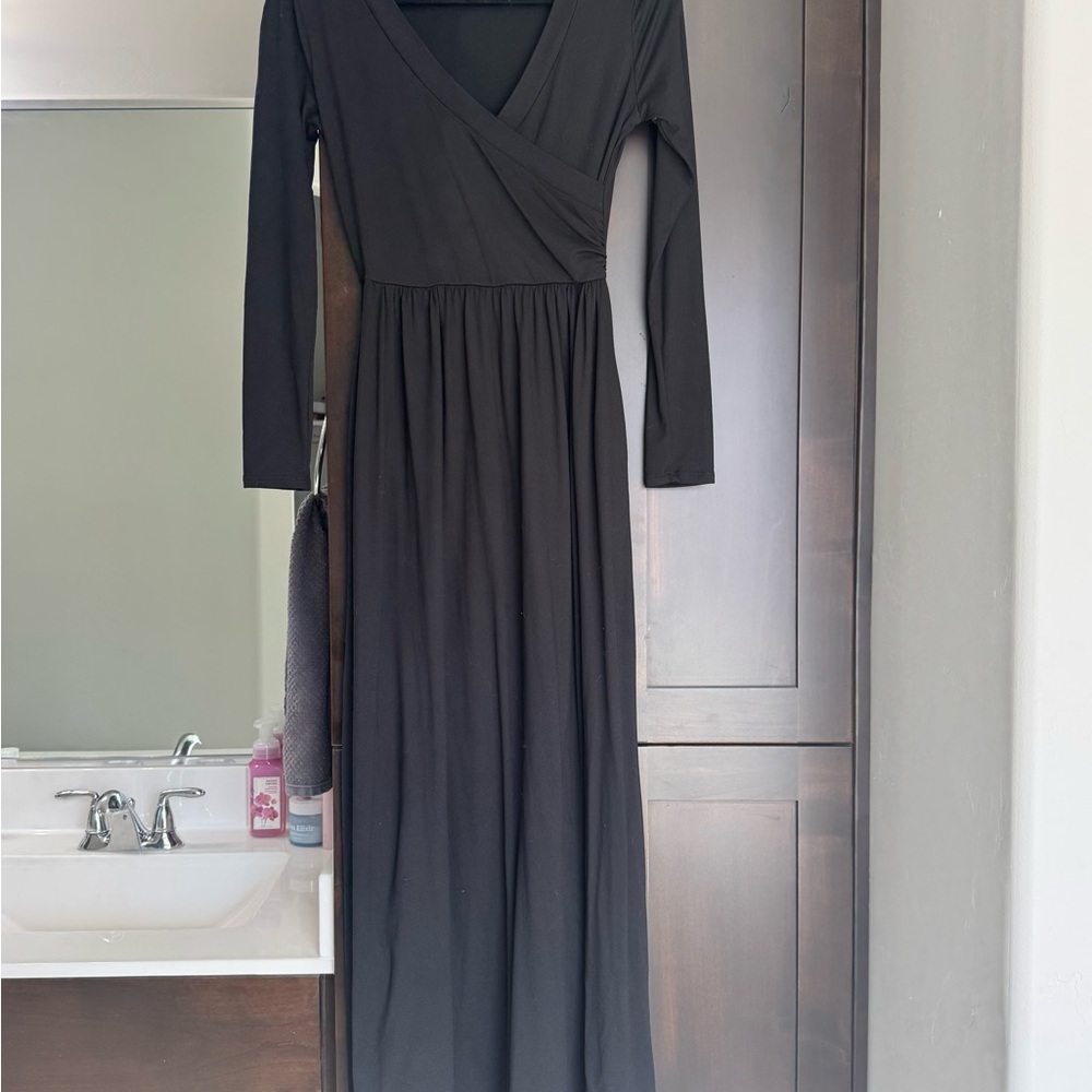 Reborn J Black Long Sleeve Wrap Maxi Dress with Pockets